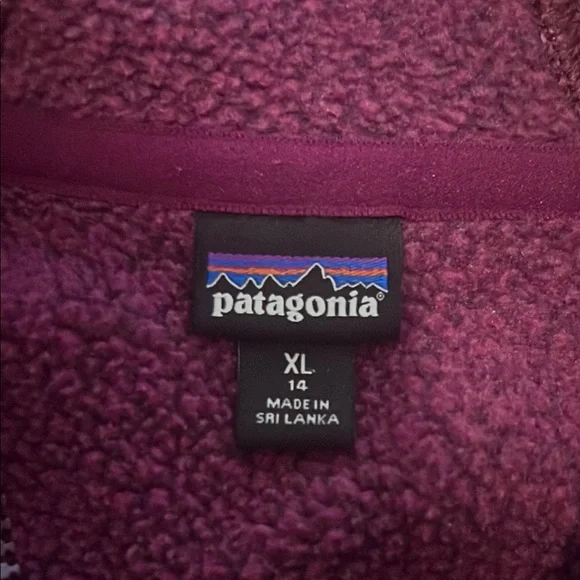 Patagonia size 14 Girls Purple Hooded Zip-Up Jacket